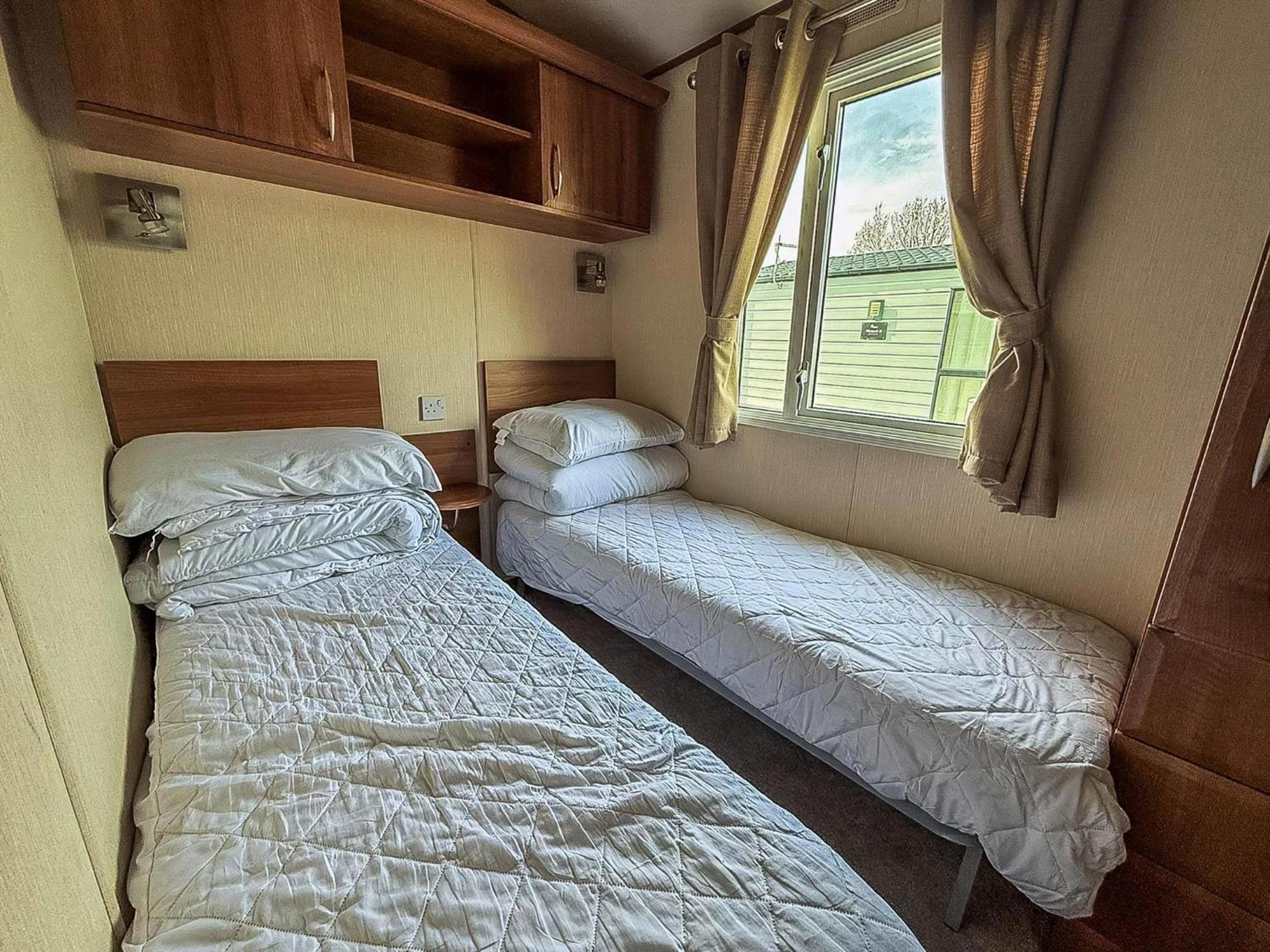 Stunning 6 Berth Caravan With Decking At Southview Holiday Park Ref 33175V Skegness Ngoại thất bức ảnh